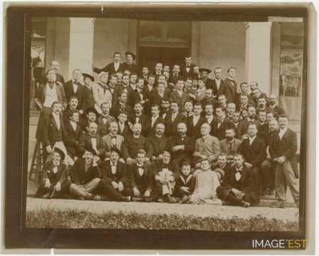 Groupe d'enseignants et d'étudiants (Nancy)