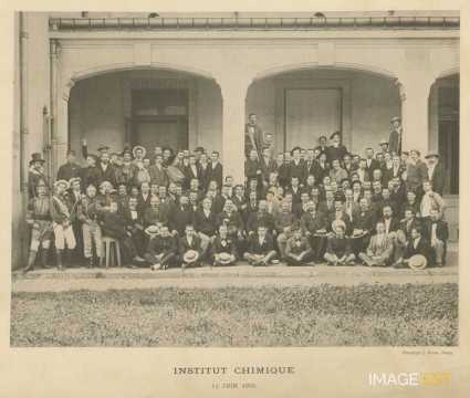 Groupe d'enseignants et d'étudiants (Nancy)