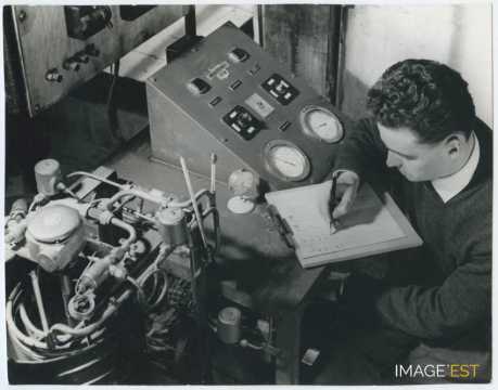 Poste d'étude (ENSIC)