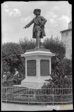 Statue du général Chevert (Verdun)