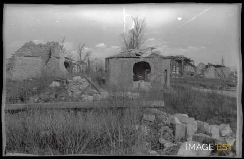 Village en ruine (Meuse)