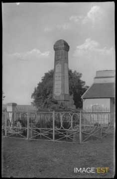 Monument aux morts (Me?crin)