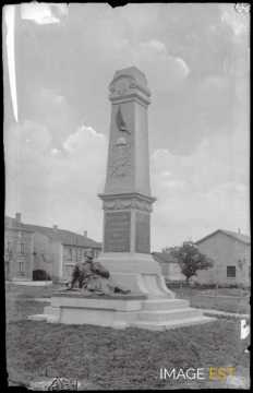 Monument aux morts (Montfaucon-d'Argonne)