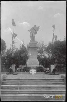 Monument aux morts (Dombasle-en-Argonne)