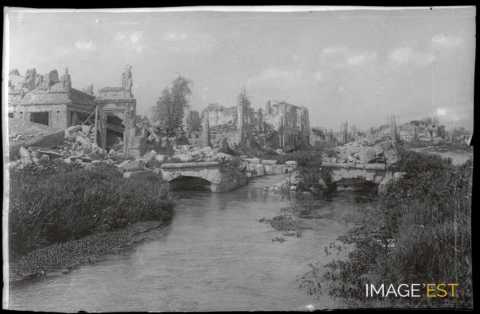 Pont en ruine (Meuse)