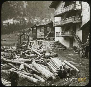 Habitations traditionnelles de montagne (Suisse)