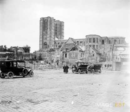 Cathédrale Notre-Dame en ruines (Noyon)