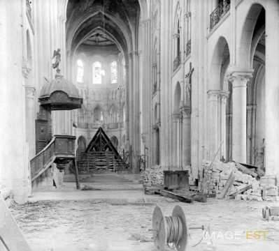 Cathédrale Notre-Dame en ruines (Noyon)