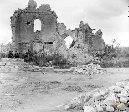 Eglise en ruines (Dives)