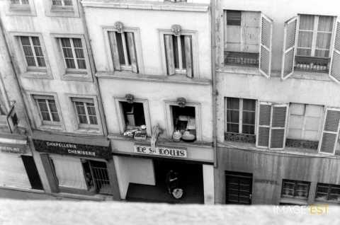 Commerces place Saint-Louis (Metz)