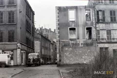 Croisement de la rue du Pontiffroy et de la rue Paille Maille (Metz)