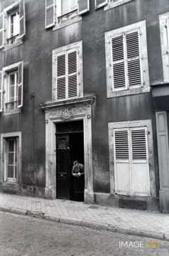 Porte d'immeuble rue Saint-Clément (Metz)