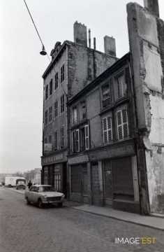 À la ville d'Alger (Metz)