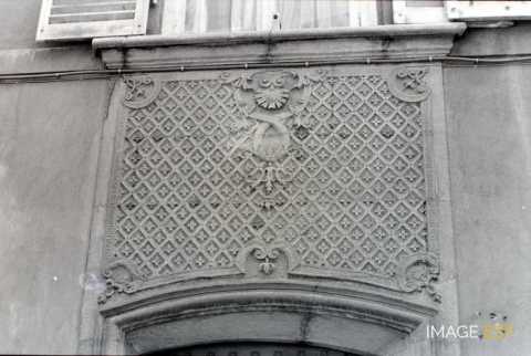 Tympan 19, rue Marchant (Metz)