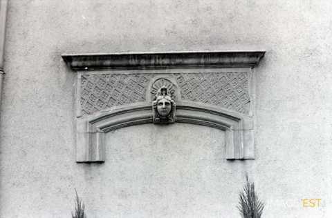 Sculptures d'immeubles 4 et 6 rue du Chanoine Collin (Metz)