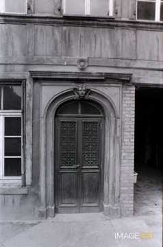 Porte d'entrée 55, rue des Allemands (Metz)