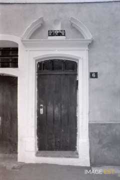 Porte d'entrée 6, rue Gisors (Metz)