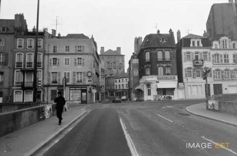 Rue du Moyen-Pont (Metz)