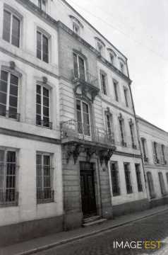 Maison à consoles rue des Bénédictins (Metz)