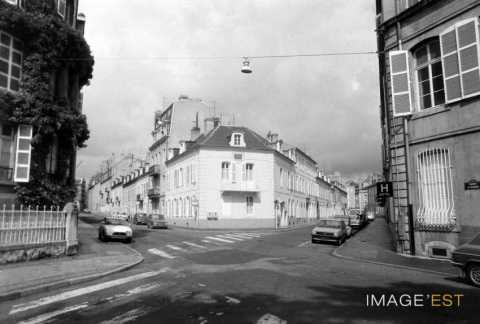 Rempart Saint-Thiébault et rue de Chatillon  (Metz)