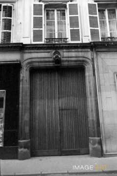 Entrée d'une maison rue des Clercs (Metz)