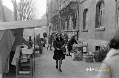 Marché avenue de Nancy (Metz)