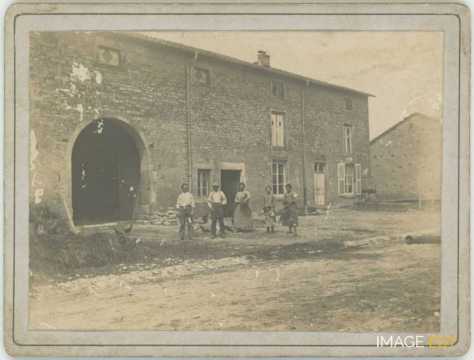 Une ferme (Chaumont-la-Ville)