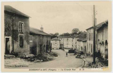 Grande rue (Dombrot-le-Sec)