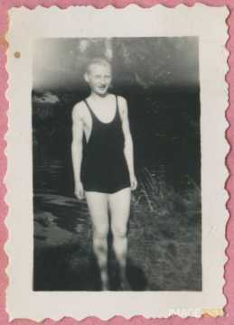 Homme dans l'eau (Savonnières-devant-Bar)