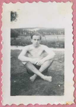 Homme assis (Savonnières-devant-Bar)