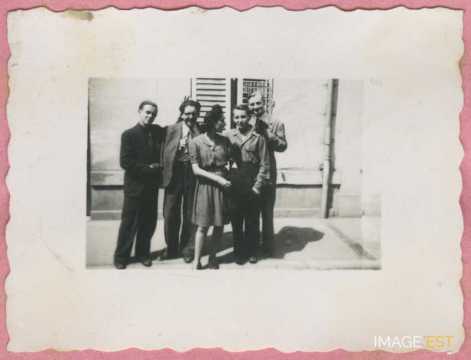 Groupe de personnes (Bar-le-Duc)