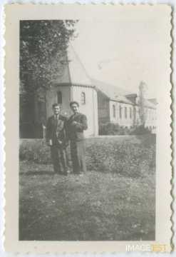 Deux hommes (Metz)
