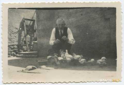 Homme accroupi (Rembercourt-Sommaisne)