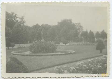 Nymphe de la fontaine (Metz)