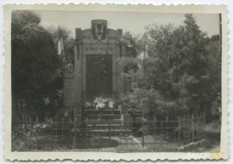 Monument aux morts (Rembercourt-sur-Mad)