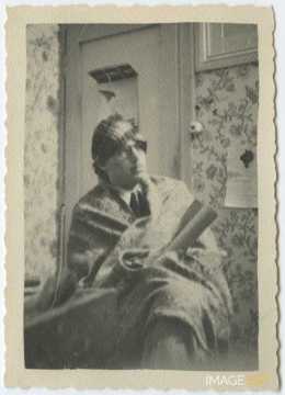Homme dans une couverture (Bar-le-Duc)