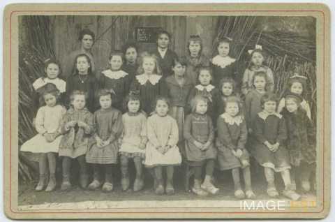Photographie de classe (Escles)