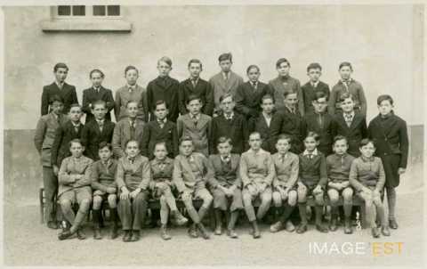 Photographie de classe (Mirecourt)