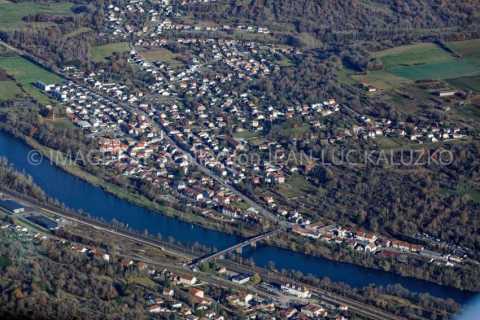 Corny-sur-Moselle (Moselle)
