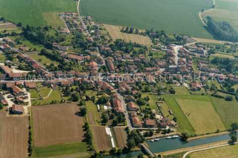 Lacroix-sur-Meuse (Meuse)