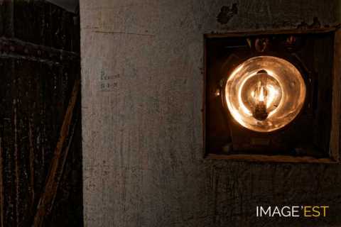 Lampe de fort militaire (Verdun)
