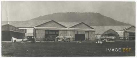 Hangar à avions