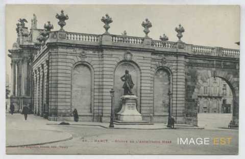Statue d'Emmanuel Héré (Nancy)