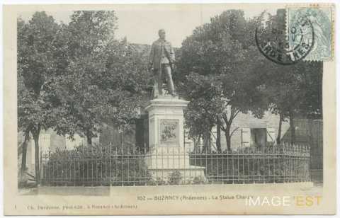 La statue de Chanzy (Buzancy)