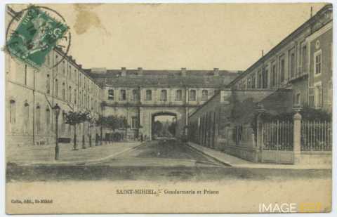 Gendarmerie et prison (Saint-Mihiel)