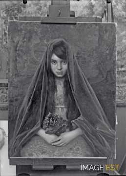 Portrait de jeune fille de face, de Larteau