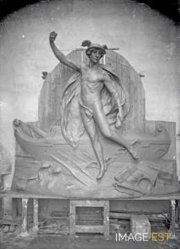 Bas-relief représentant Mercure