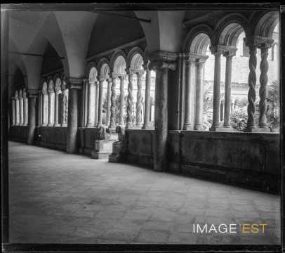 Cloître de Saint-Jean de Latran (Rome)