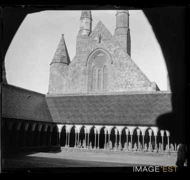 Cloître de l'abbaye (Le Mont-Saint-Michel)