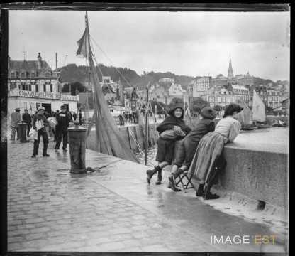 Quai Joinville (Trouville-sur-Mer)